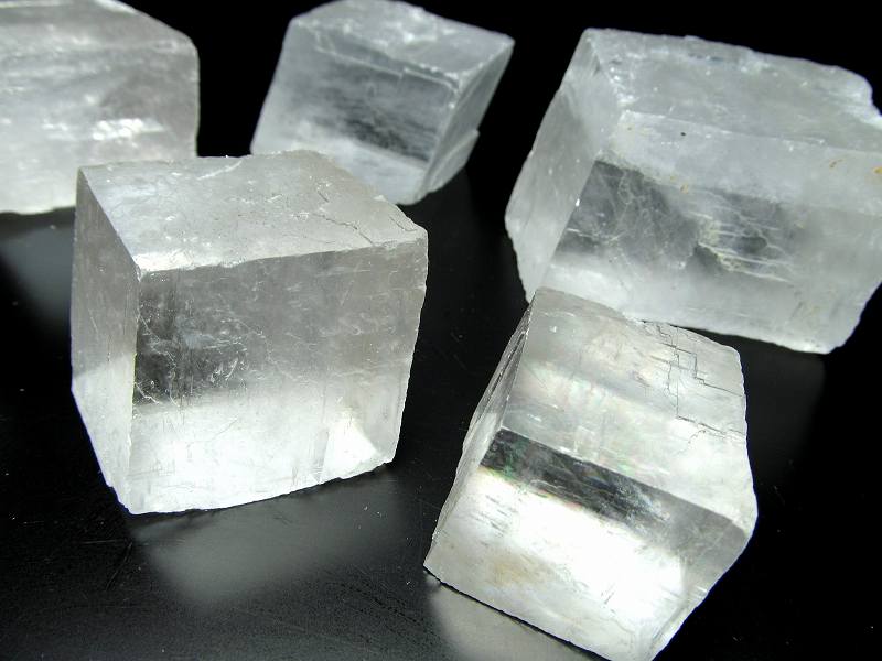 1個売り クリアホワイトタイプ オプティカルカルサイト結晶ブロック 約100g-120g 透明感あり 虹入りも 繁栄 成功 希望を表す石 メキシコ産 パワーストーン