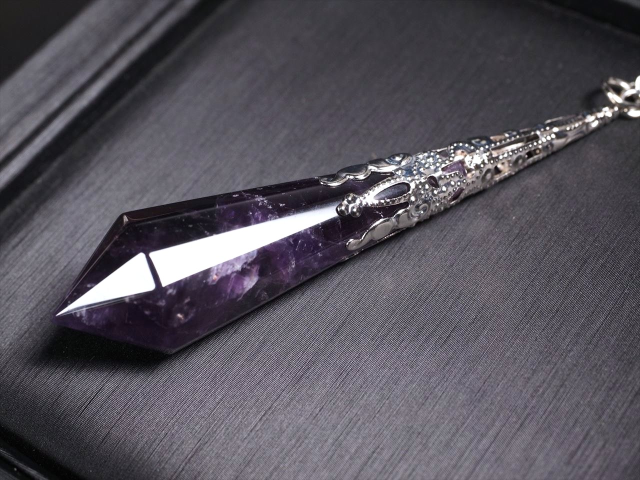 ヴィンテージ調 ラグジュアリー装飾 アメジスト ペンデュラム 縦約75mm-80mm 1個売り 安らぎや真実の愛を深める石 ブラジル産