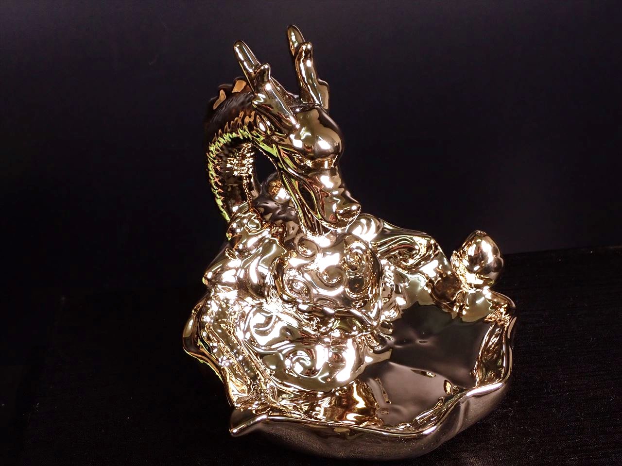 ゴールドカラー 龍神 倒流香炉 陶器製 高さ約15cm 大吉開運 龍神デザイン 豪華絢爛 パワーストーン 天然石