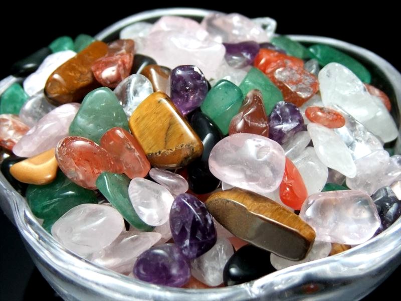 色とりどり 天然石 てんこ盛り MIXストーン さざれ 激安 200g 粒サイズ約5mm-20mm 水晶 タイガーアイ カーネリアン アベンチュリン アメジスト