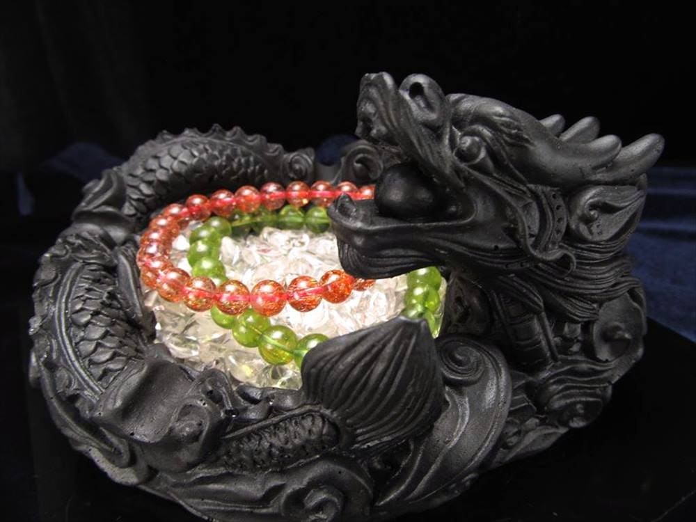 シュンガイト シュンガ石 龍皿 高さ約7cm×幅約14.5cm 大きな夢の実現 地球上で唯一の天然フラーレンを含む希少鉱物 ギャランティーカード付き