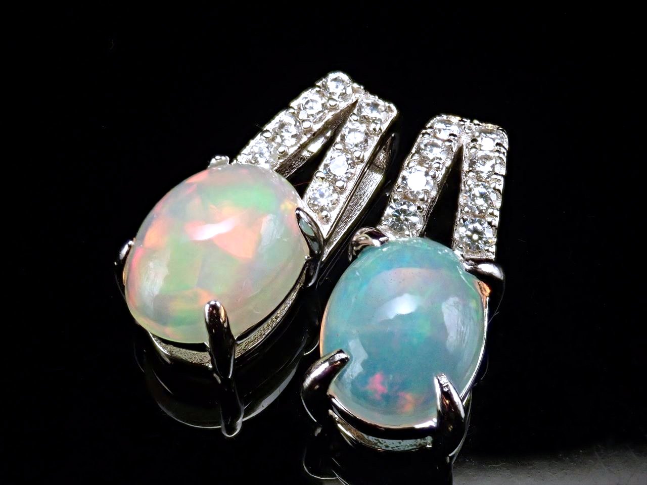 5A プレシャスオパール 蛋白石 ペンダントトップ ぷっくりオーバル型 石サイズ縦約9mm SILVER925 ジルコニア装飾タイプ 幸運を呼び込む石 メキシコ産