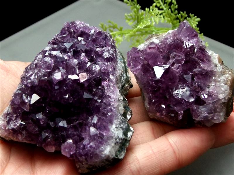 4A アメジスト クラスター フラットタイプ 重さ約20g-40g 1個売り 美結晶 愛の守護石 浄化やインテリアに 紫水晶 天然石 ウルグアイ産 パワーストーン 天然石