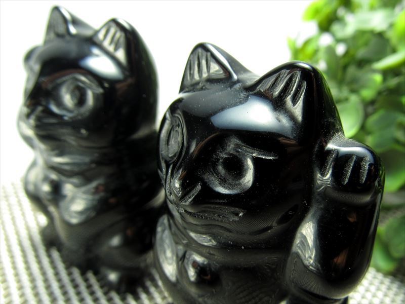黒猫 オブシディアン ペア 招き猫 置物 1匹の重さ約60g-70g 2匹セット 開運招福 商売繁盛 パワーストーン 天然石