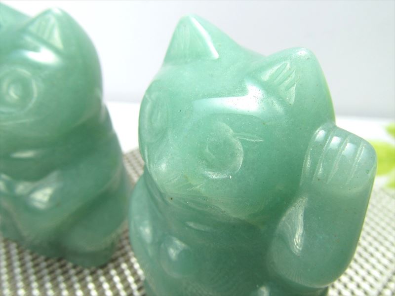 アベンチュリン ペア 招き猫 置物 1匹の重さ約50g-70g 2匹セット 開運招福 商売繁盛 パワーストーン 天然石