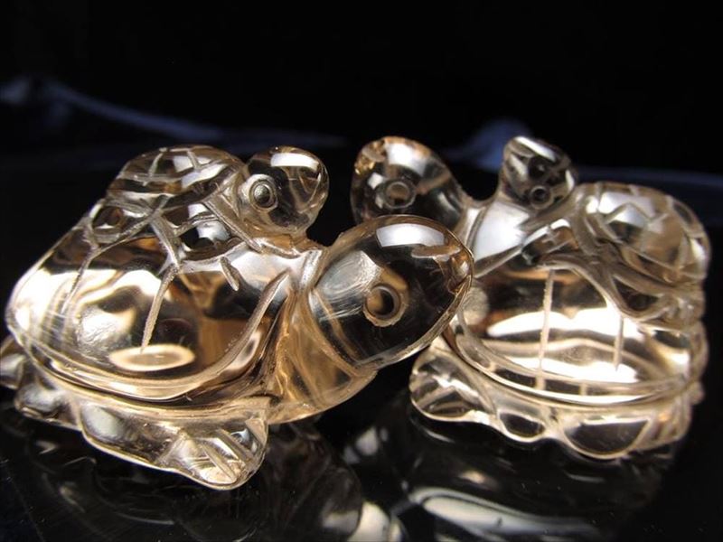 超透明 スモーキー水晶 親子亀 彫刻置物 長さ約4.5cm-5cm 健康と長寿の象徴 幸運のシンボル 子宝 ブラジル産 パワーストーン 天然石