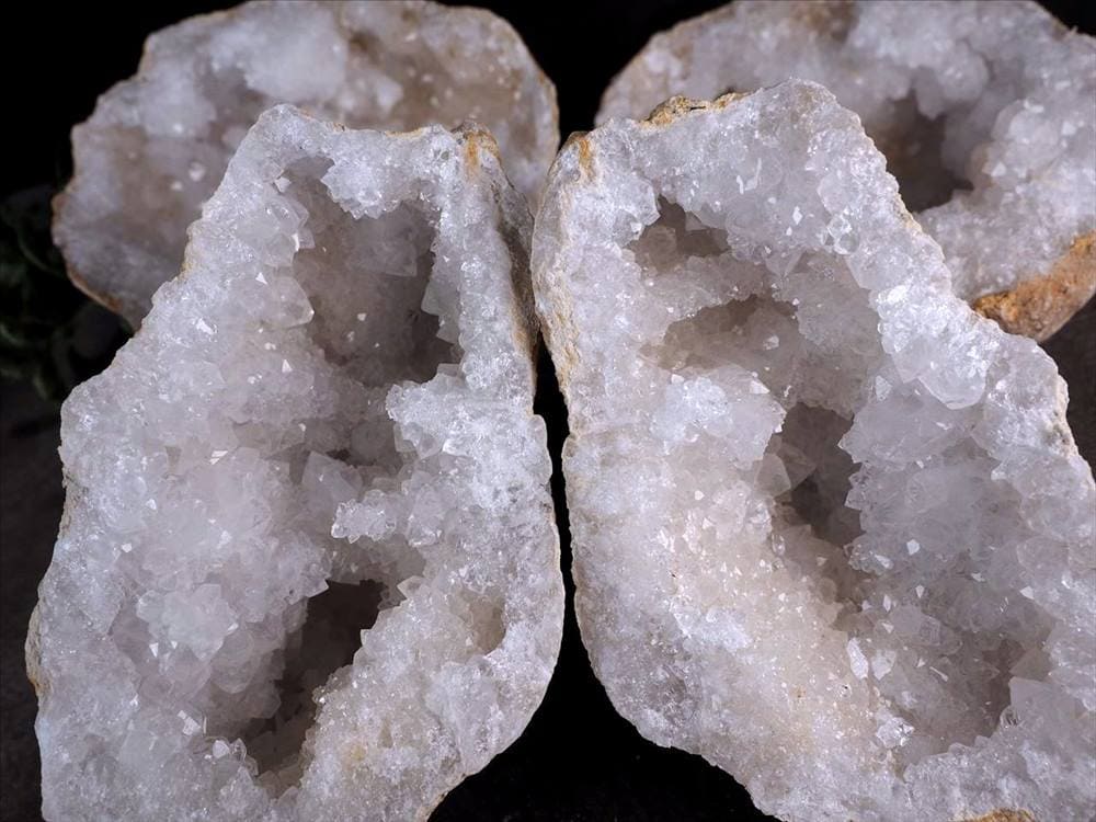 モロッコ産ジオード 晶洞 水晶 原石 約1kg-2kg 希少鉱物共生タイプも 完全浄化に 極上キラキラ水晶 モロッコ産 cl-p