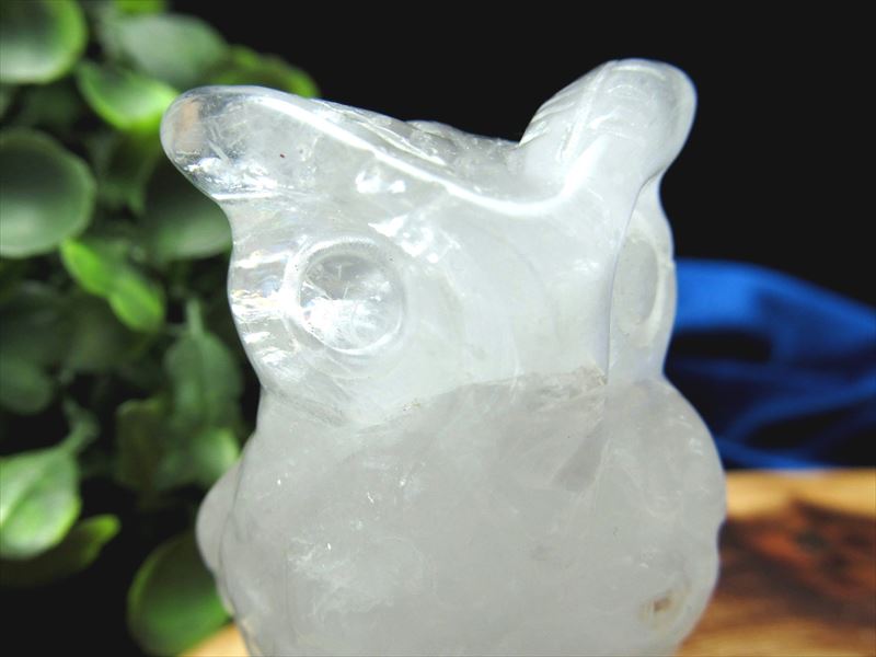 水晶 フクロウ彫り 置物 重さ約45-60g 1個売り ふくろう 不苦労 幸運を招く聖なる石 縁起物 パワーストーン 天然石