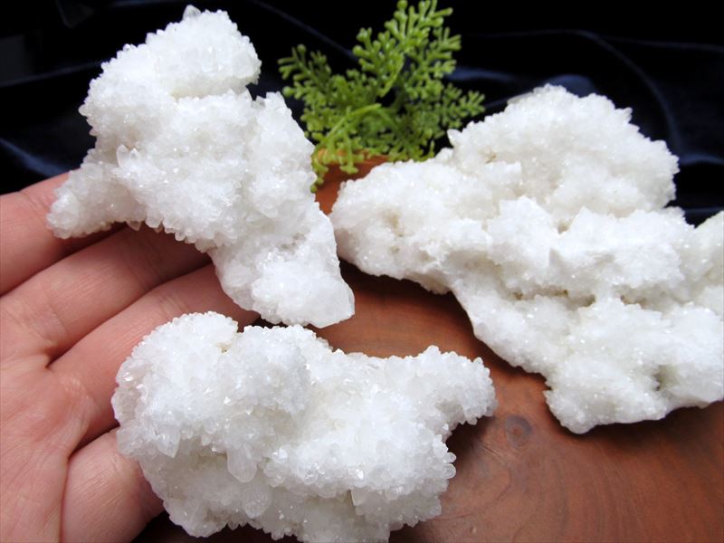 キラキラ結晶 フェアリークォーツ クラスター 重さ220g-240g フェアリー水晶 ドゥルージー 妖精水晶 クラスター 浄化 原石 四川省産 パワーストーン 天然石