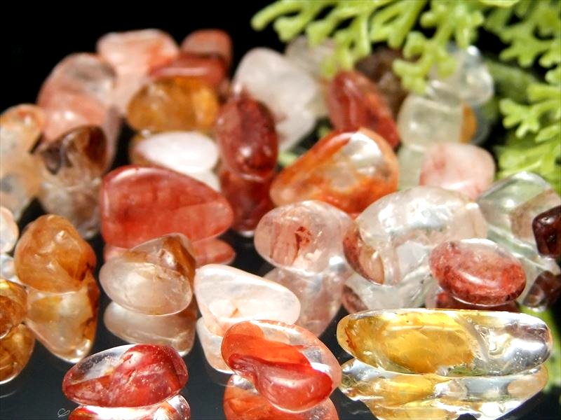 希少さざれ石 ライモナイトインクォーツ 褐鉄鉱入り水晶 さざれ 約200g 約5mm-18mm 美麗光沢 成功に導く石 マダガスカル 産