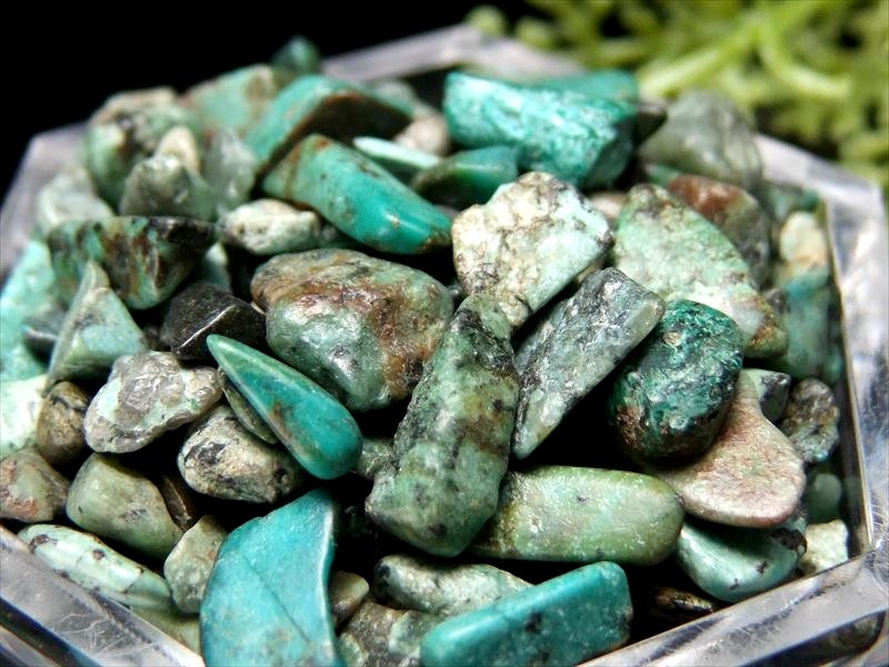 希少な完全天然 グリーンターコイズ さざれ 100g 約4ミリ-14ミリ チャイニーズターコイズ 悪意や事故から持ち主を守る石 中国 湖北省 パワーストーン 天然石