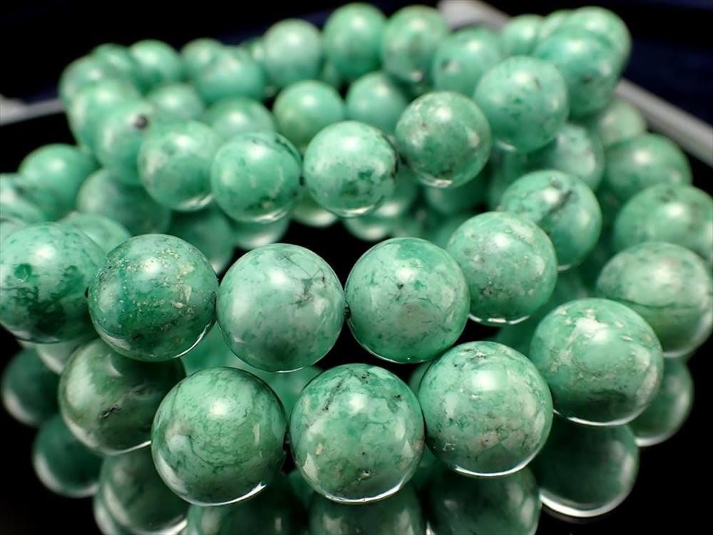 ミルキーグリーン バリサイト ブレスレット 10.5mm-11mm×19珠前後 癒しを感じる 幸運を運ぶ石 アメリカ産