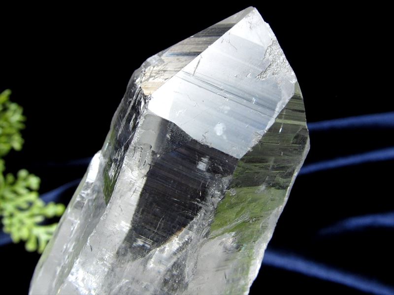 激レア 虹入り サインジ渓谷産 ヒマラヤ水晶 単結晶 重さ約69g 最大幅71mm ギャランティカード付き 『地球最後の秘境』パワースポットの最高峰