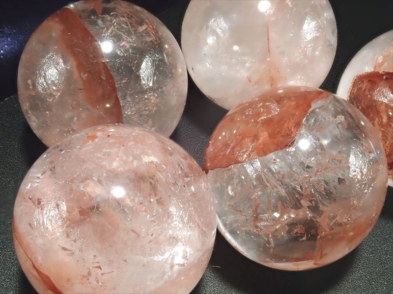 ピンクタイプ マニカランクォーツ 丸玉 直径約18mm-20mm 1個売り ギャランティカード付き 極上透明 パワースポットの最高峰ヒマラヤ山脈