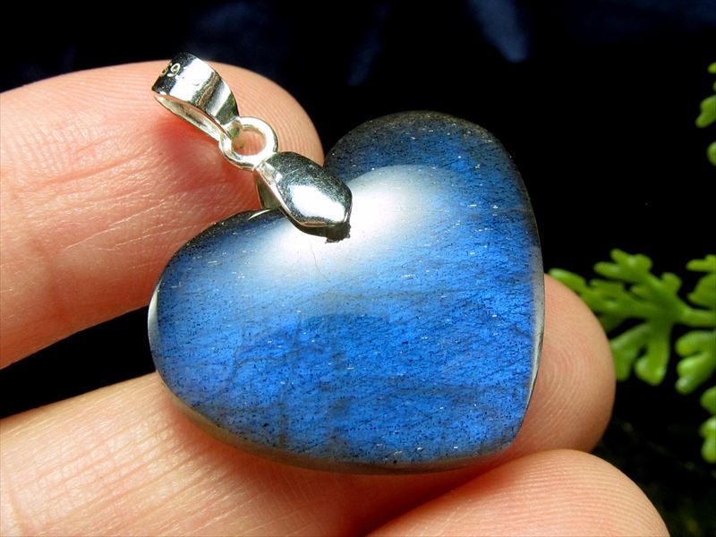 S級 全面ブルーシラー ラブラドライト ハート型 ペンダントトップ 縦約23mm 約4.7g 超透明 濃いブルーシラー 信念を貫く力 Silver925 1点物 マダガスカル産