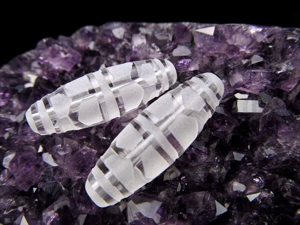 ミニサイズ水晶天珠 亀甲長寿天珠 きっこうちょうじゅてんじゅ 最大長さ約28mm前後 1個売り 長命百歳・無病息災・事故防止・吉事招来 クリスタル製