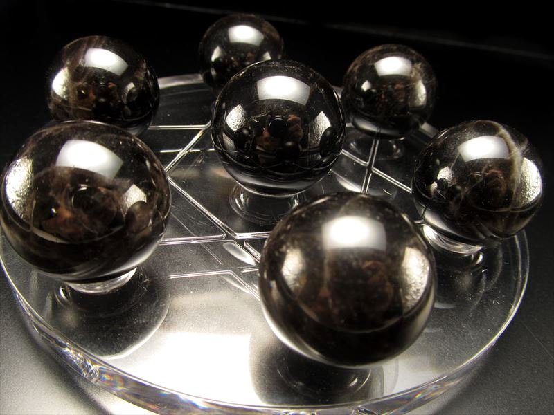 黒水晶 七星陣 台座直径約10cm 丸玉1点約28-30mm 丸玉6点約22mm-24mm アクリル七星盤&モリオン丸玉7点のセット チベット産 パワーストーン 天然石