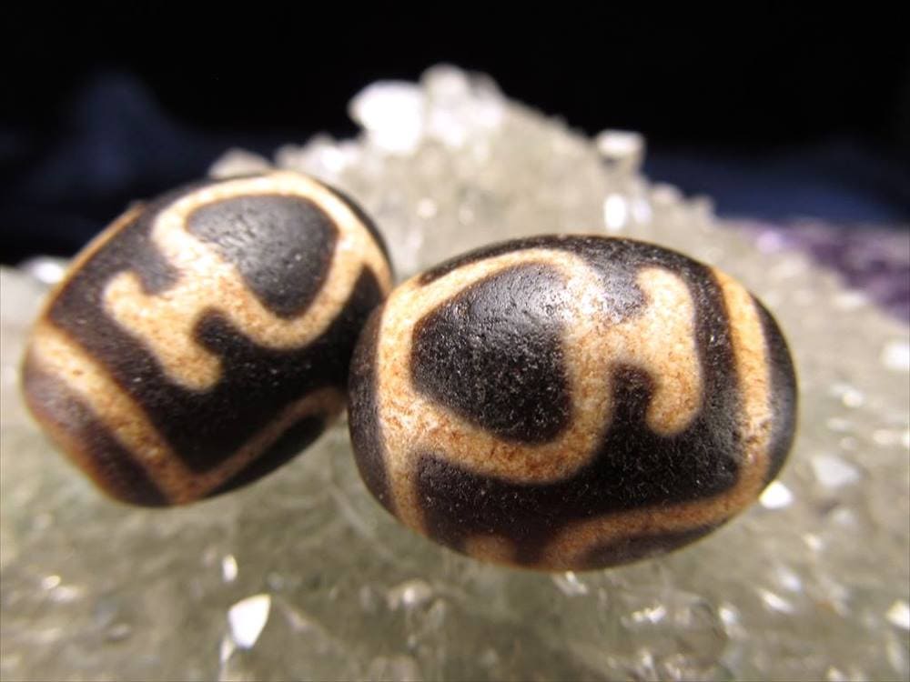 最高級 至純黒朱砂馬蹄痕 宝瓶天珠 ほうびんてんじゅ 全長約20mm前後 1個売り 金運招来・富貴蓄財・子孫繁栄・円満功徳 ころんと可愛いミニ天珠