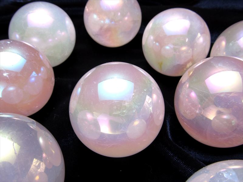 ローズ・オーラクォーツ 蒸着紅水晶 丸玉 φ約40mm-42mm ピンクパールのようなかわいらしい輝き パワーストーン 天然石