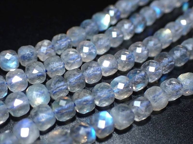 約4mm レインボーラブラドライト キューブカット 連 一連 約38-40cm キラキラキューブカット マダガスカル産 パワーストーン 天然石