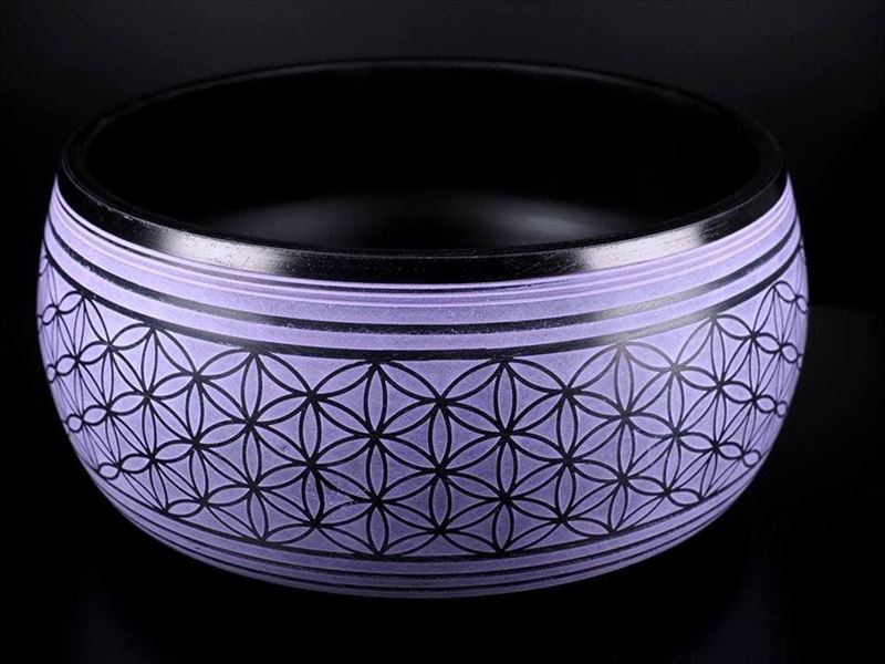 Sサイズ フラワーオブライフデザイン シンギングボウル パープルカラー マレット付き 高さ約8.5cm 幅約17.5cm 響き渡る倍音 枹 ばち付き 動画あり