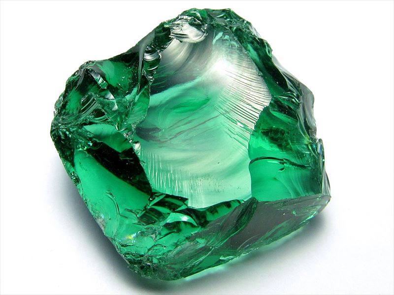 虹入り アンダラクリスタル エメラルドシフト ラフ原石 ピラミッドケース付き 最大25mm 重さ10g 地球が作り出した神秘のクリスタル 一点もの