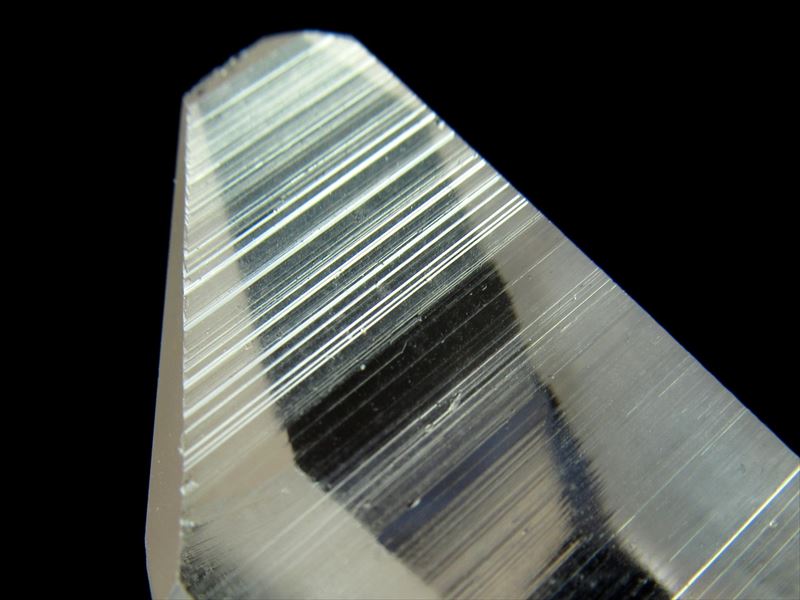 超透明 条線くっきり レムリアン シード クリスタル 高さ約117mm 重さ約122g 古代の叡智を封じ込めたクリスタル 一点もの ブラジル バイーア州 ngt