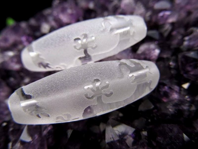 ミニサイズ水晶天珠 五本爪 龍神天珠 ごほんづめ りゅうじんてんじゅ 最大長さ約30mm前後 1個売り 風水開運・諸運隆盛・権力掌中・富財獲得 クリスタル製