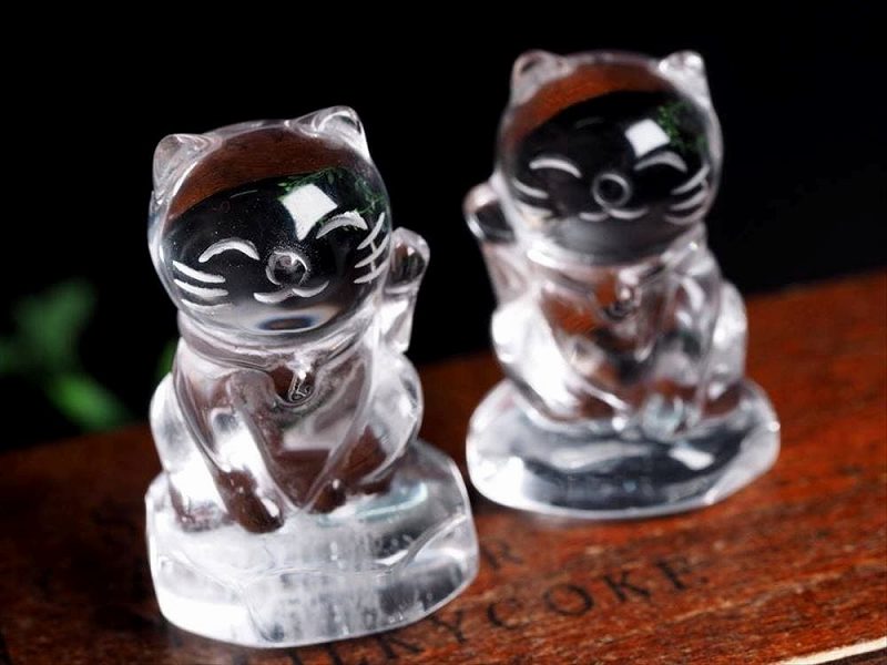 天然水晶 左手招き猫 置物 高さ約4.5cm-5cm 1個売り 商売繁盛や良縁 身近な福を招いてくれるミニにゃんこ 全てを浄化し活性化させる万能ストーン