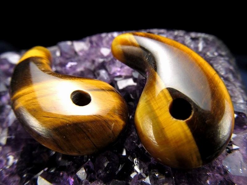 1個売り Lサイズ タイガーアイ 勾玉 まがたま 縦約30mm×横約17mm 南アフリカ産 パワーストーン 天然石