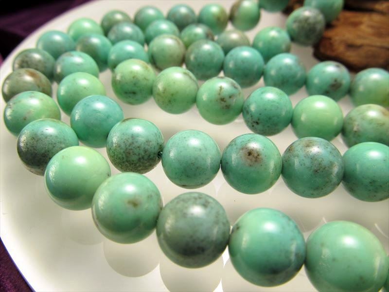 約8mm珠 グリーングラスアゲート 一連 約38cm-40cm 爽やかなライムグリーンカラー 瑪瑙 親子兄弟の絆を強める石 縞瑪瑙 ブラジル産