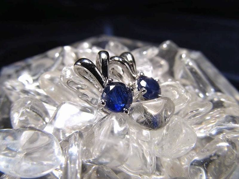 サファイアペンダントトップ ラウンドカットタイプ 石サイズ縦約5mm 1個売り SILVER925 極上濃色 美麗ブルー 世界4大宝石 ミャンマー産