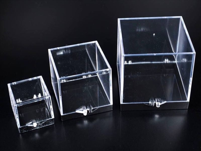 コレクションの保管・展示に Lサイズ ディスプレイ用クリアケース 高さ約6.8cm×幅約6.8cm×奥行き約6.8cm 中身が見えるクリアケース