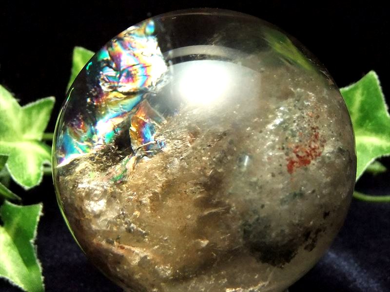 当店最強の癒し くっきり虹入り ライモナイト入り ホワイトガーデンクォーツ 丸玉 クリスタルガラス台座付き 直径約58mm 重さ274g 透明感抜群 ガーデン水晶