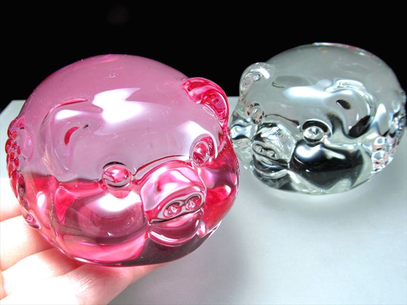 大きめサイズ 新色追加 しあわせのぷっくりトントン 幅 70mm×63mm前後 縁起物 ブタさん 置物 子孫繁栄や財運アップ 子宝に恵まれる可愛いぷっくりぶたさん