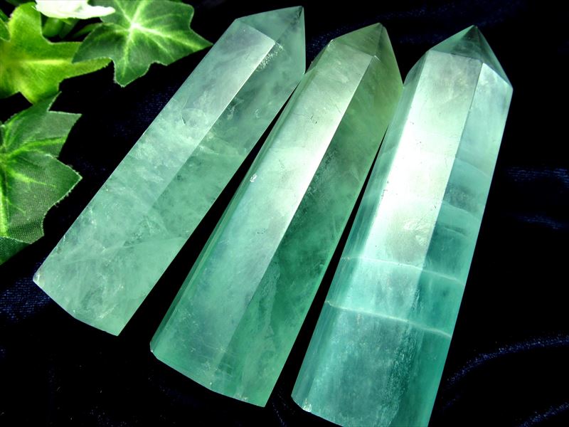 フローライト 蛍石 ポイント 重さ 130g-160g グリーンフローライト六角柱ポイント 未熟な部分を成長させてくれる石 モンゴル産 パワーストーン 天然石