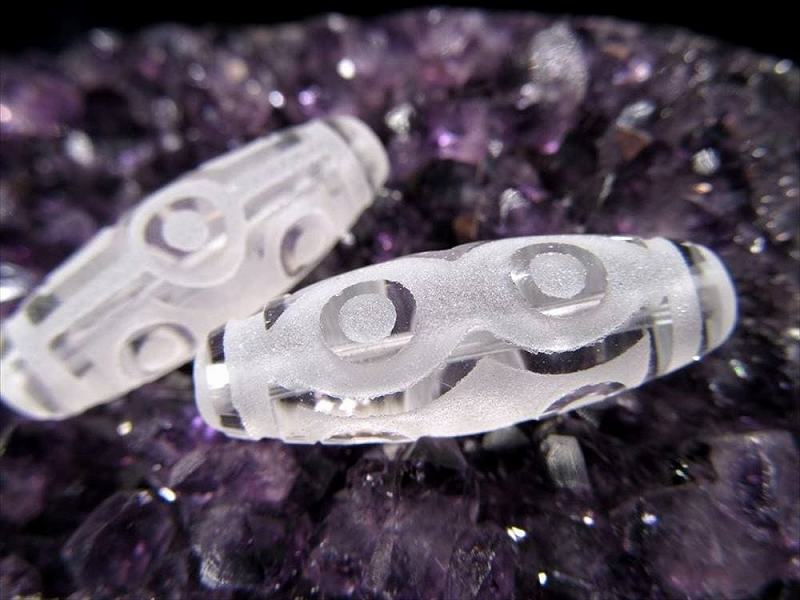 ミニ水晶天珠 七眼天珠 しちがんてんじゅ 最大長さ約28mm前後 1個売り 万事好転・事業成功・蓄財富貴・良縁招来 クリスタル製 パワーストーン 天然石