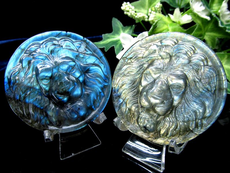 鮮やかシラー ラブラドライト ライオン 彫刻置物 1個売り 重さ約35g-60g 繊細な天然石彫刻置物 くっきり美麗レインボーシラー 月と太陽を象徴する石