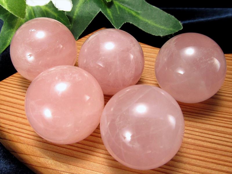 セット売り ローズクォーツ 丸玉 100gパック 約5-6個のセット販売 恋愛運の象徴 女子力UP お守りにも 優しいピンクタイプ パワーストーン 天然石