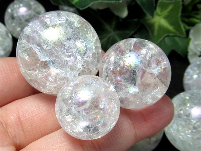 クラックコスモオーラクォーツ (蒸着水晶) 丸玉 詰め合わせ 一袋100g 約4-6個入り 極上超透明 大人気浄化アイテム キラキラレインボー 爆裂水晶