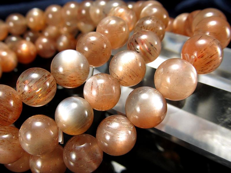 3A キャッツアイシラー有り オレンジムーンストーン ブレスレット 8mm-8.5mm×22珠前後 上品な煌めき テラコッタカラー 永遠の愛の象徴