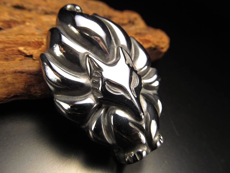 高純度 テラヘルツ鉱石 フォックス 九尾狐 カボション 縦約35mm 1個売り きつねデザイン 話題の高純度テラヘルツを激安入荷 つやつや光沢 神使