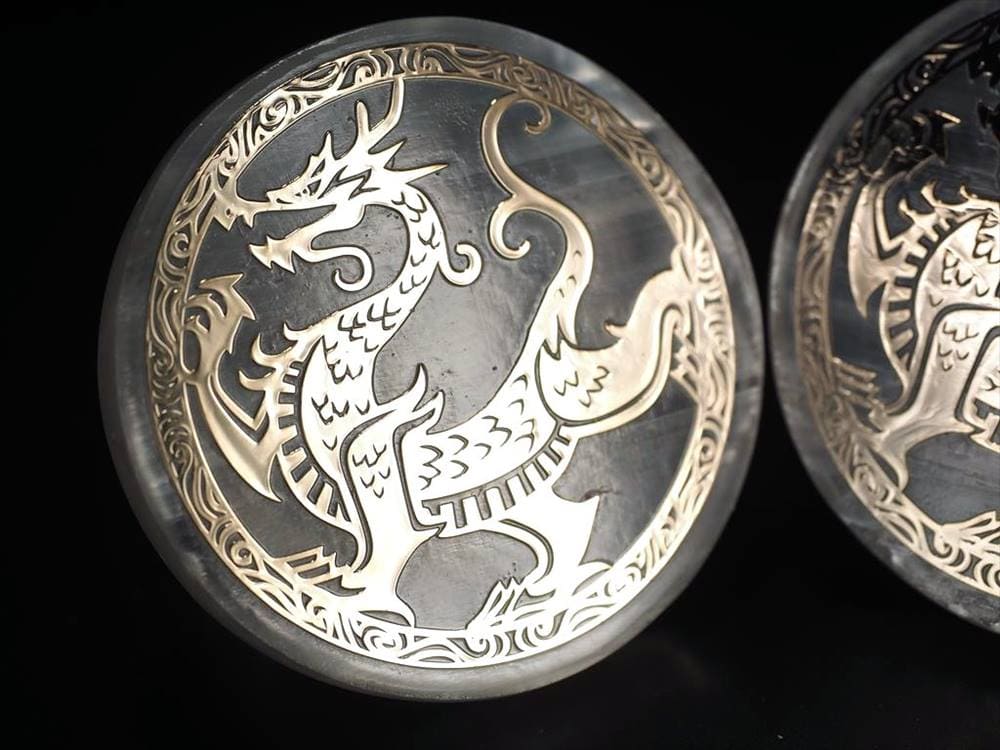 1個売り 美品キャッツアイ セレナイト ジプサム 透石膏 青龍 サークル型プレート 直径約5.5cm×厚さ約0.5cm 聖母マリアのガラス シルクのような繊維質