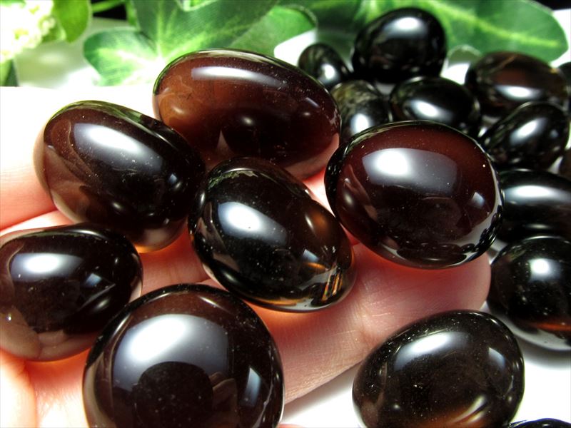 濃いめカラー スモーキークォーツ タンブル 詰め合わせ 一袋100g 約6-8個入り 魔除け 厄除けのお守りに 茶水晶 ブラジル産 パワーストーン 天然石