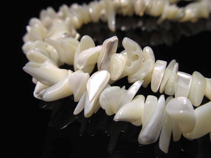 マザーオブパール さざれ連 約4mm-14mm 一連 約75-86cm ネックレスにも オーストラリア産 rn-p パワーストーン 天然石