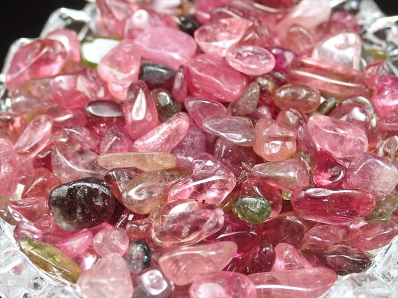 極上品質 ルベライト ピンク トルマリン さざれ 20グラム 浄化用 インテリアに 粒の大きさ 約2ミリ-7ミリ サザレ パワーストーン 天然石