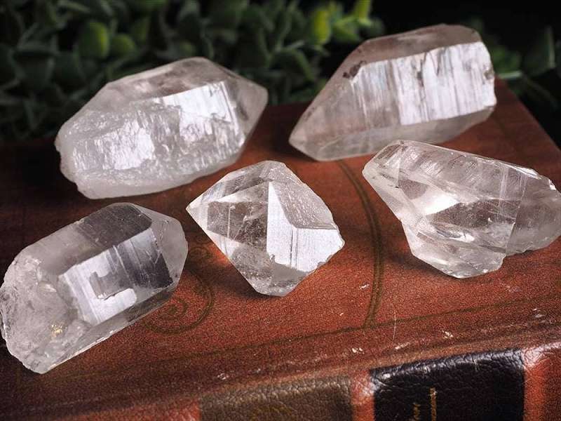 超希少産地 サインジ渓谷産 ヒマラヤ水晶 ポイント原石 重さ40g-60g 1個売り パワフルで圧倒的な浄化力の水晶ポイント ギャランティカード付き