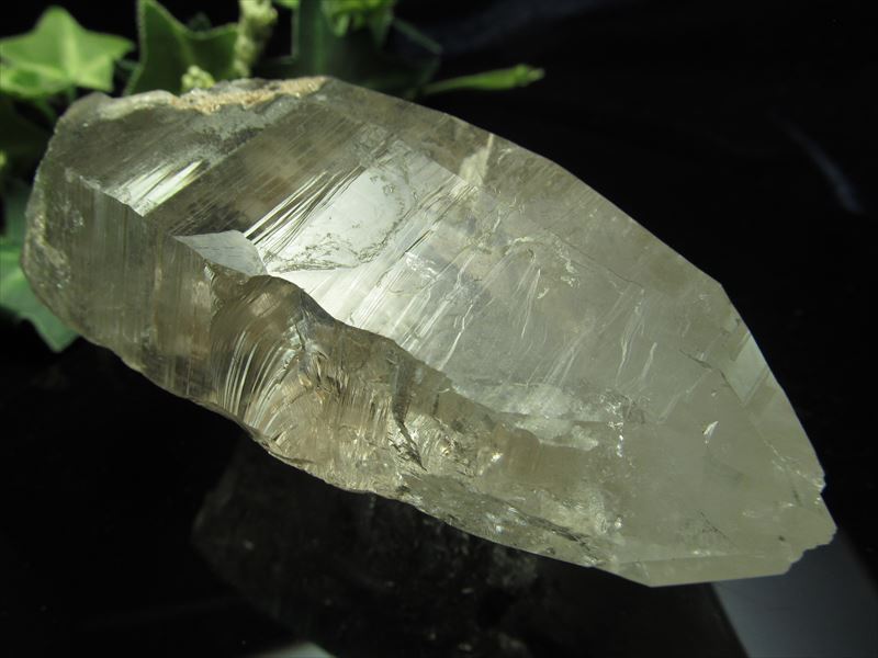 カテドラル有り 虹入 ガネーシュヒマール産水晶 単結晶 最大幅約90.5mm 重さ236.0g 激レア産地 超透明 潜在能力を目覚めさせる石 一点物