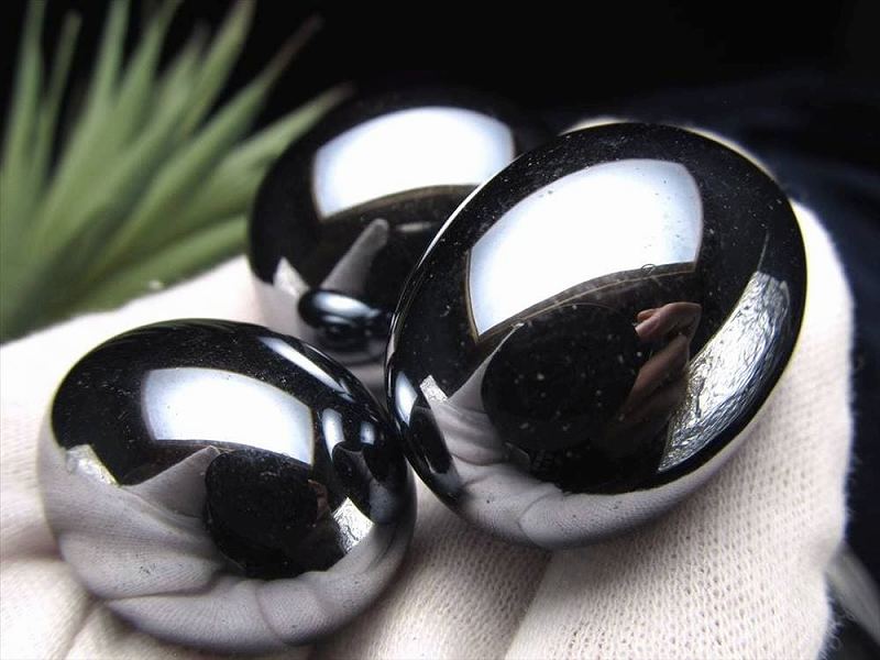 テラヘルツ鉱石 タンブルセット 約100g 約3-5個 大人気の健康石 生命の光線 つやつや光沢 高純度 テラヘルツ 鉱石 話題の 高純度 テラヘルツ 鉱石 2026年