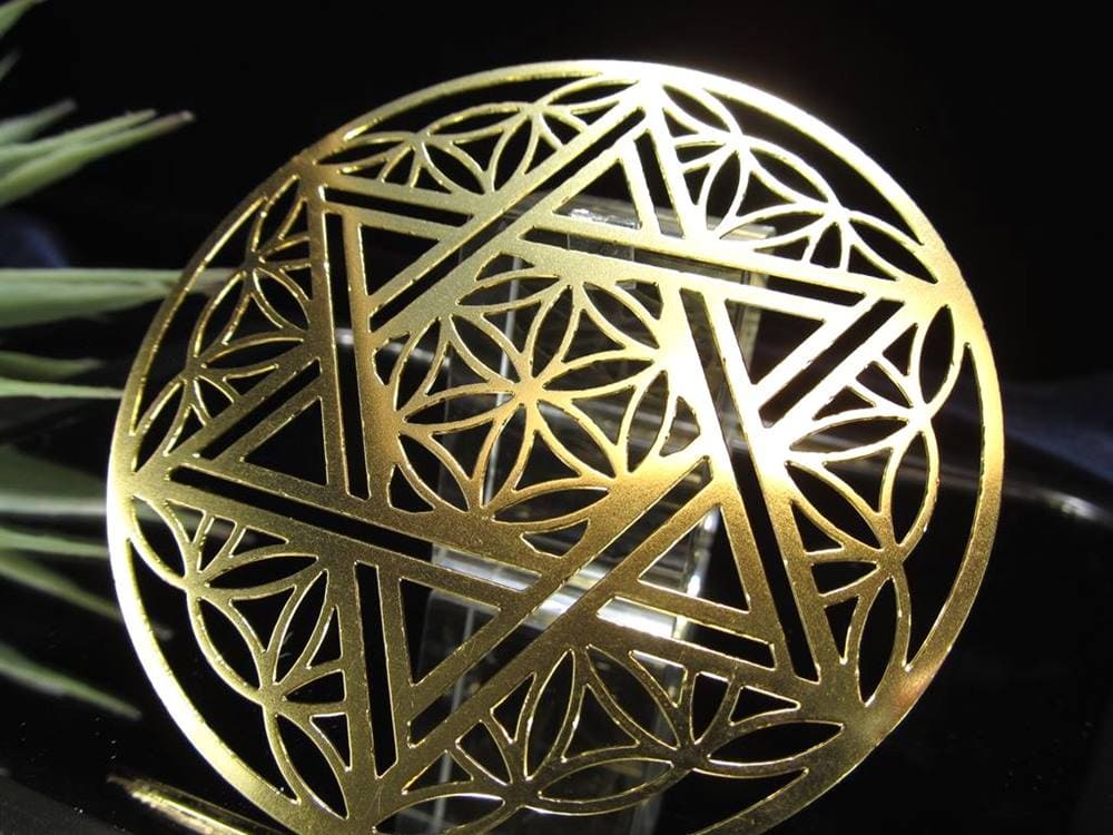 六芒星&フラワーオブライフ 直径約79mm 厚み約0.6mm 1個売り ゴールドカラー 瞑想・浄化・波動などのヒーリングに 秘めたエネルギーを呼び覚ます